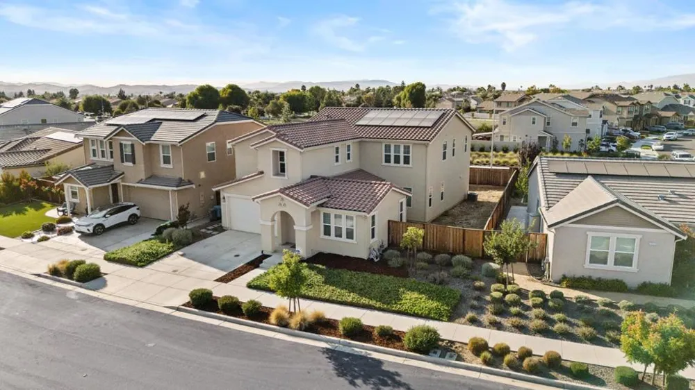 2540 Ryan Drive Hollister, CA 95023