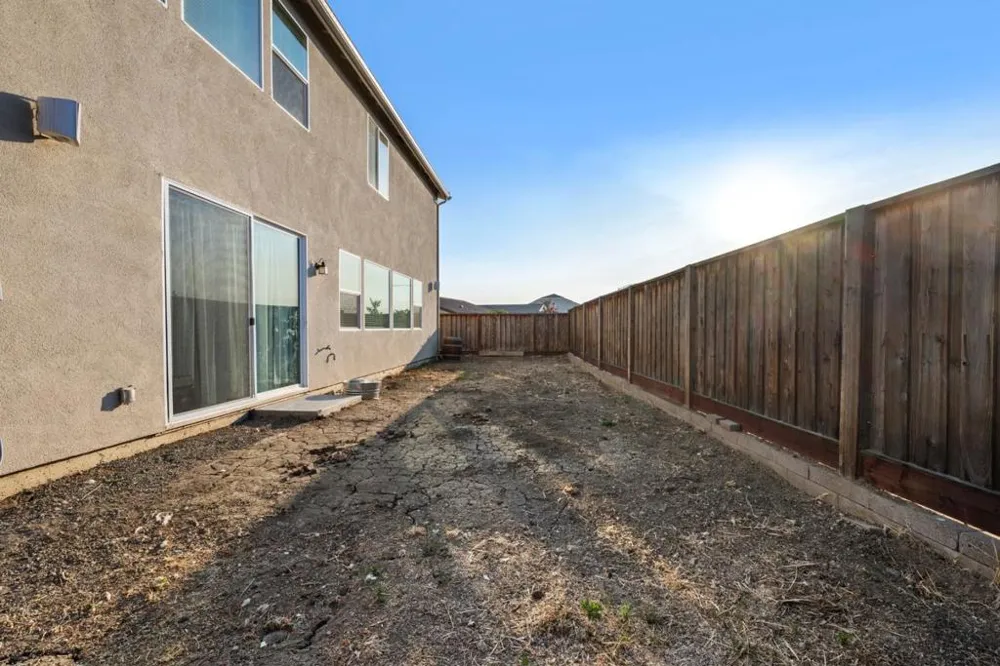 2540 Ryan Drive Hollister, CA 95023