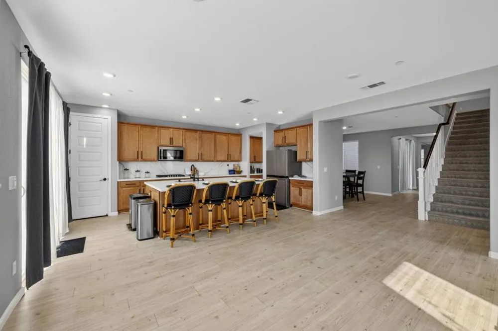 2540 Ryan Drive Hollister, CA 95023