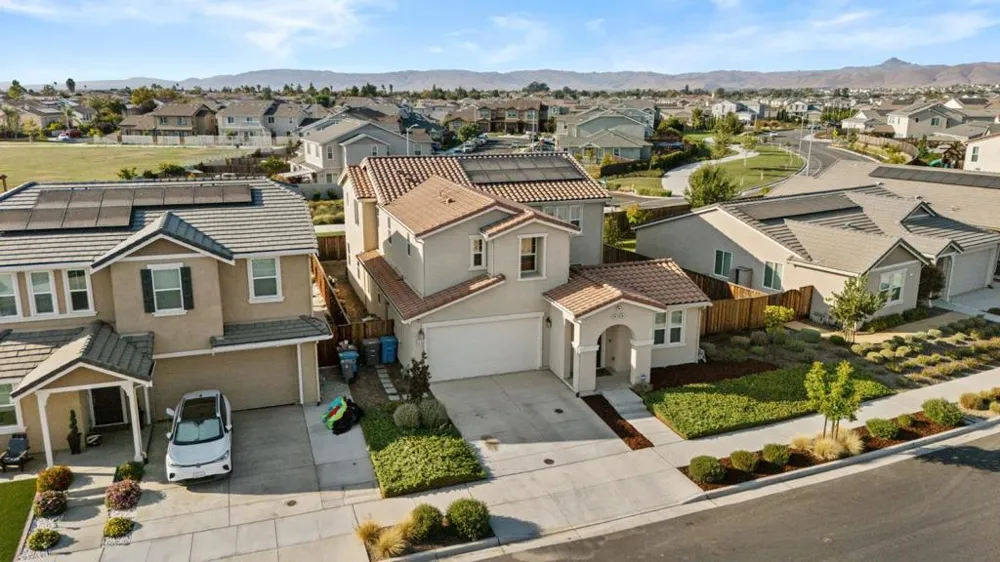 2540 Ryan Drive Hollister, CA 95023