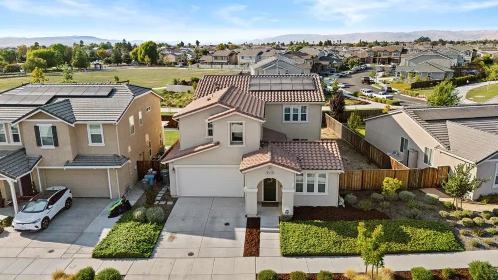 2540 Ryan Drive Hollister, CA 95023