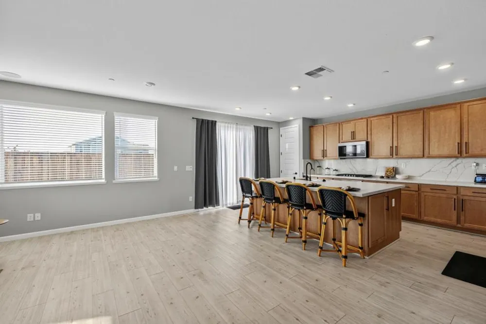 2540 Ryan Drive Hollister, CA 95023