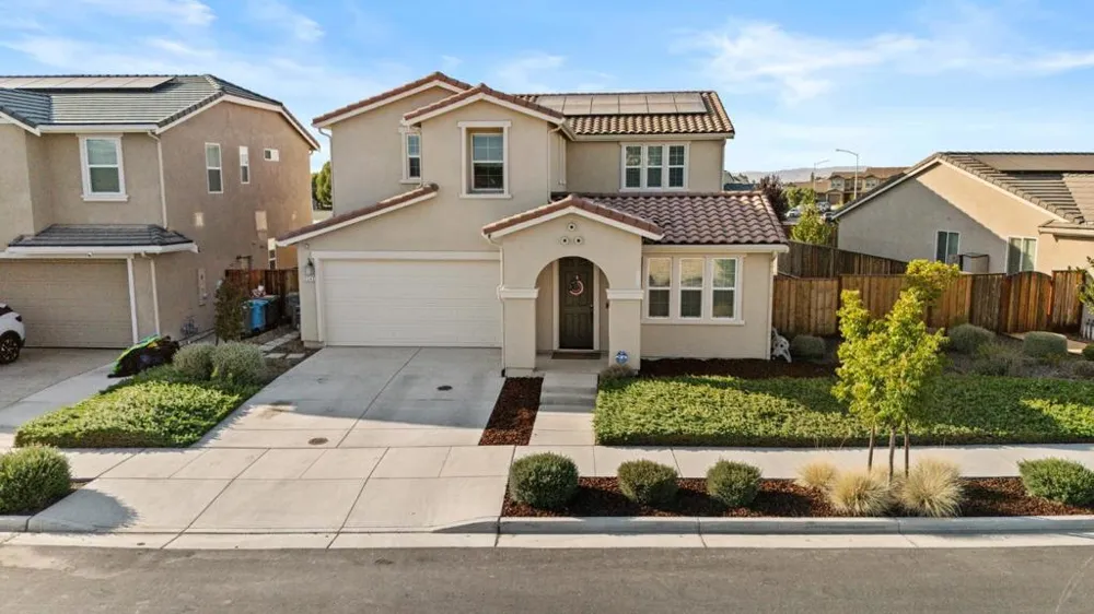 2540 Ryan Drive Hollister, CA 95023