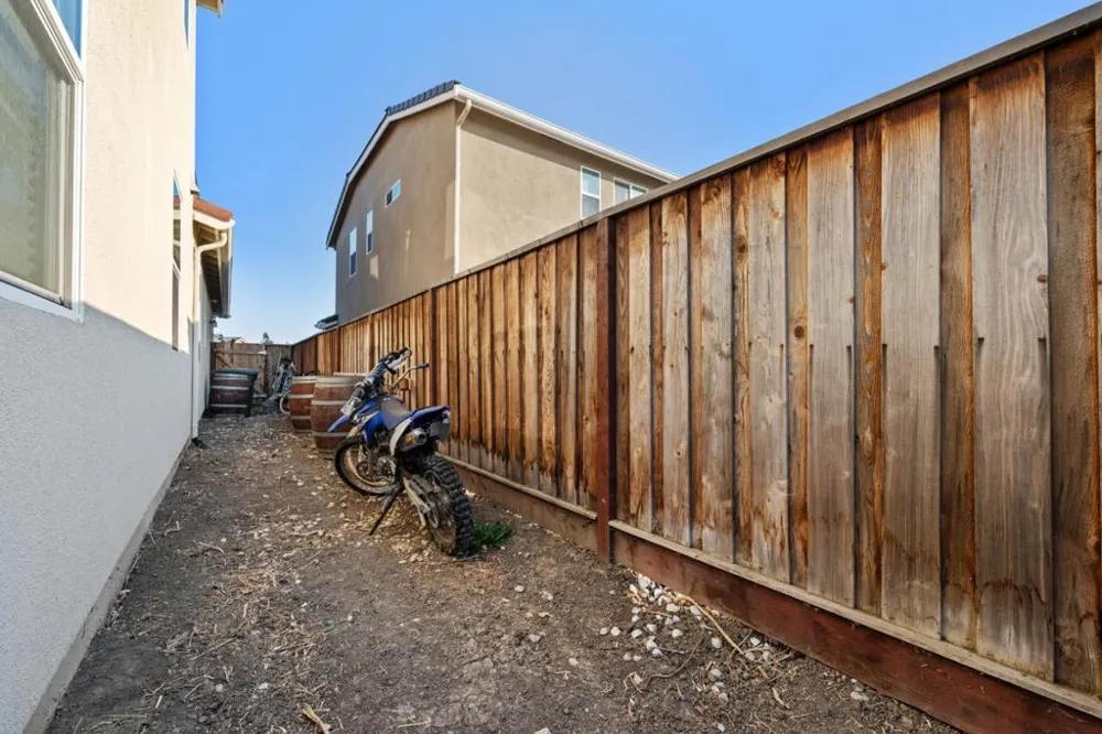 2540 Ryan Drive Hollister, CA 95023