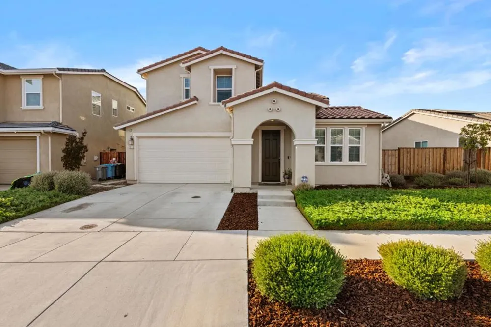2540 Ryan Drive Hollister, CA 95023