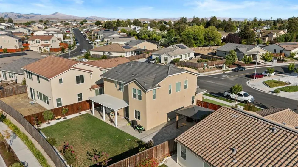 2540 Ryan Drive Hollister, CA 95023