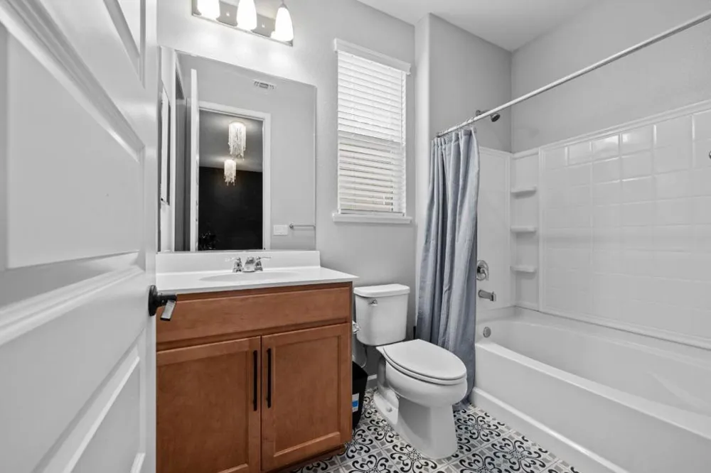 2540 Ryan Drive Hollister, CA 95023