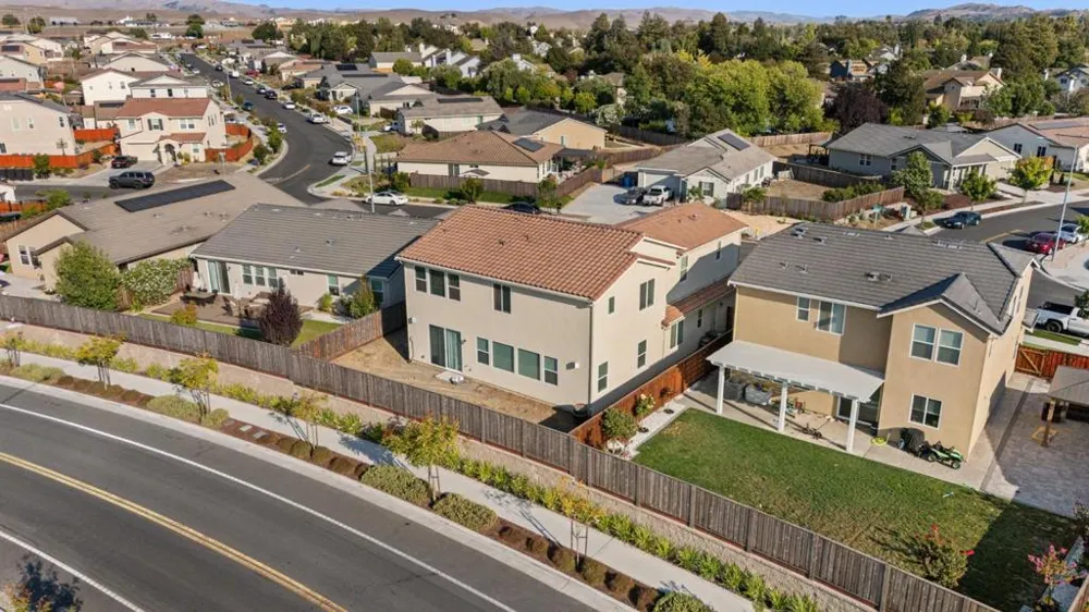 2540 Ryan Drive Hollister, CA 95023