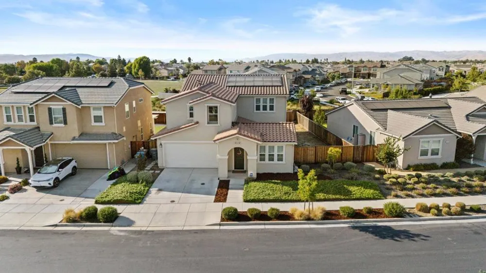2540 Ryan Drive Hollister, CA 95023