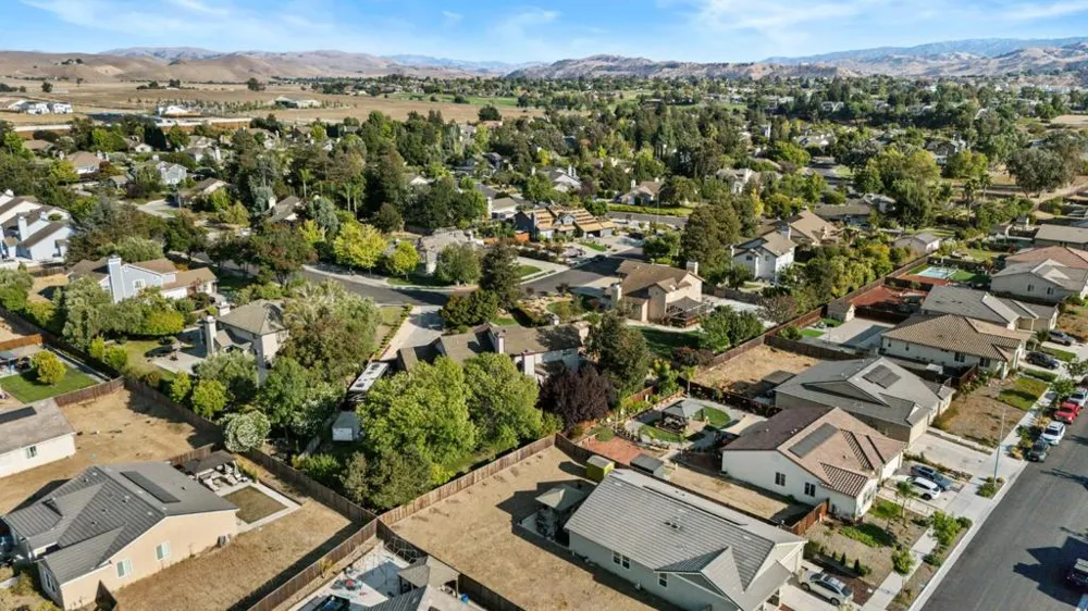 2540 Ryan Drive Hollister, CA 95023