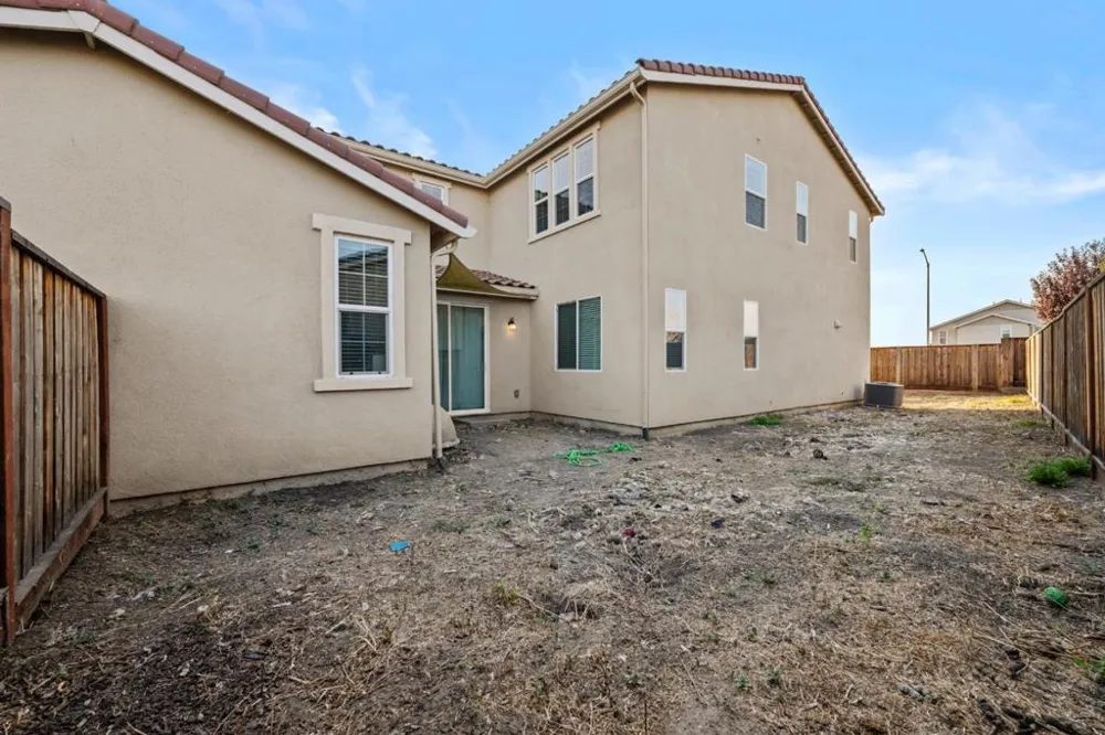 2540 Ryan Drive Hollister, CA 95023
