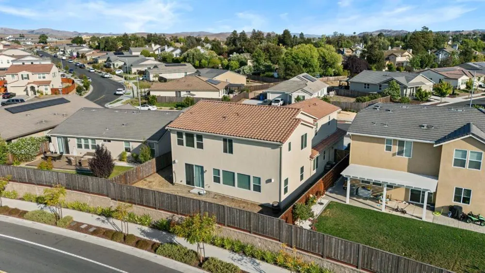 2540 Ryan Drive Hollister, CA 95023