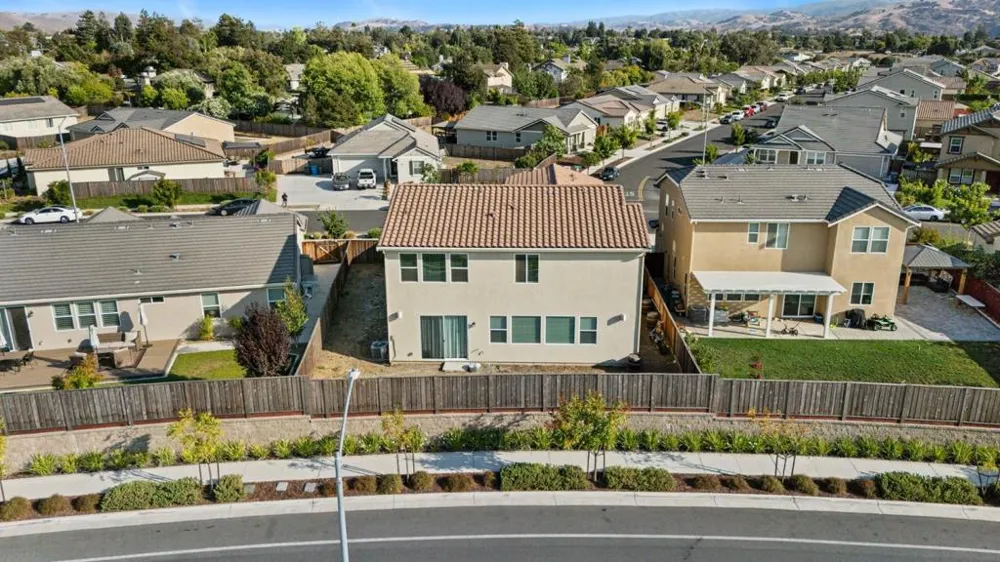 2540 Ryan Drive Hollister, CA 95023