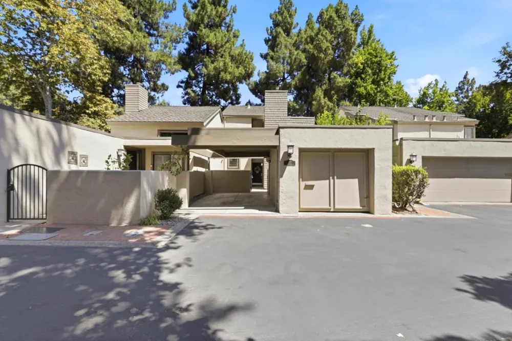 1713 Sandy Creek Lane San Jose, CA 95125