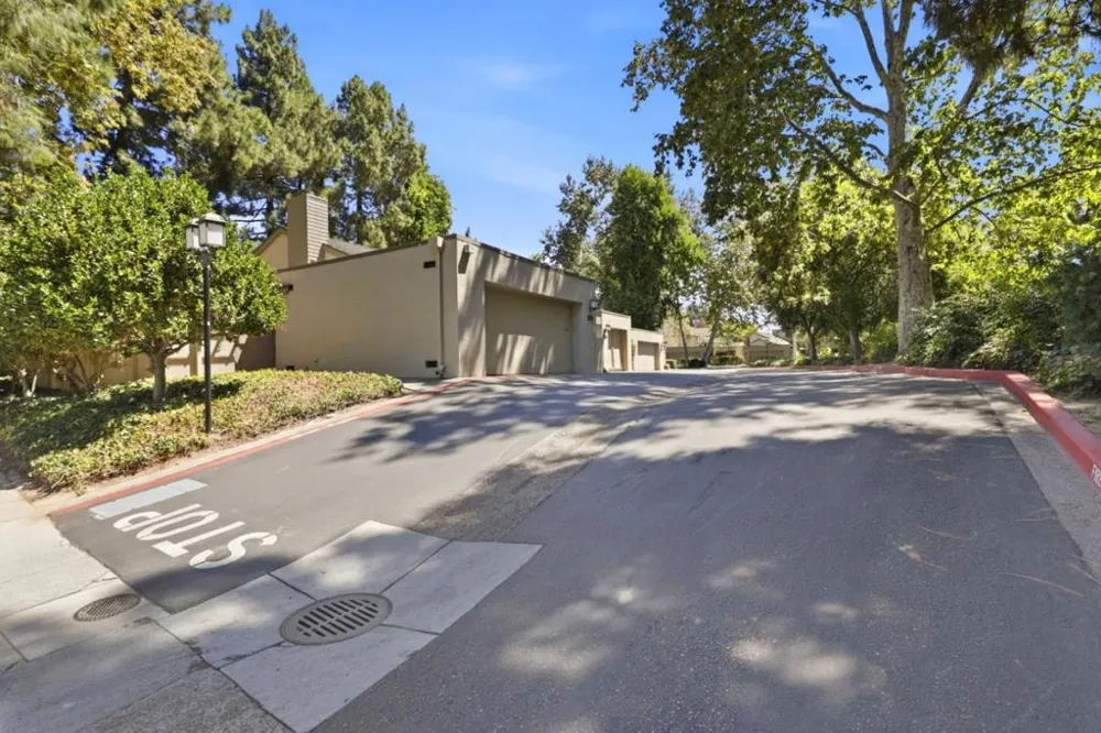 1713 Sandy Creek Lane San Jose, CA 95125