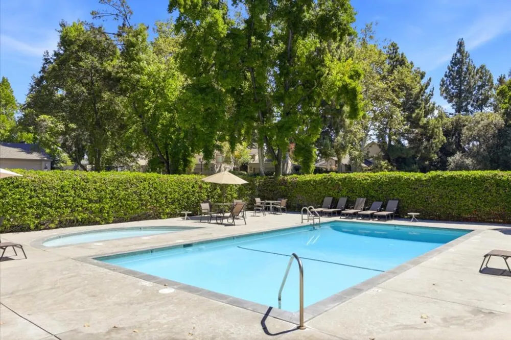 1713 Sandy Creek Lane San Jose, CA 95125