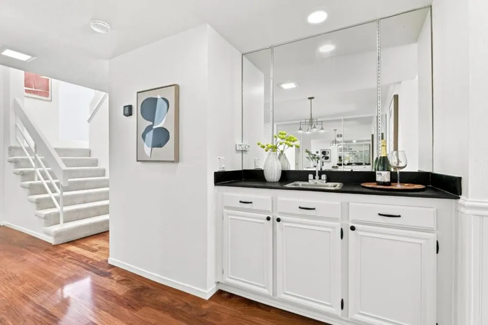 1713 Sandy Creek Lane San Jose, CA 95125