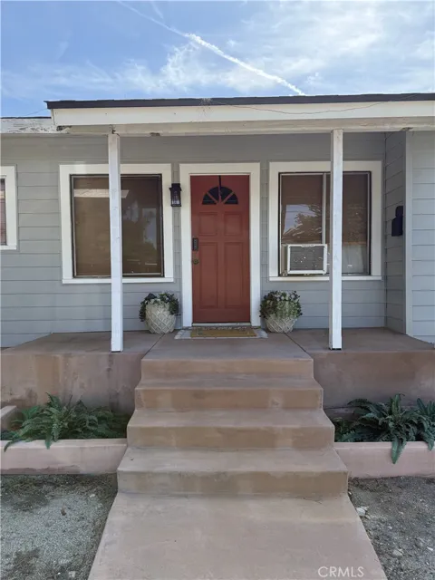326 E Canyon Blvd