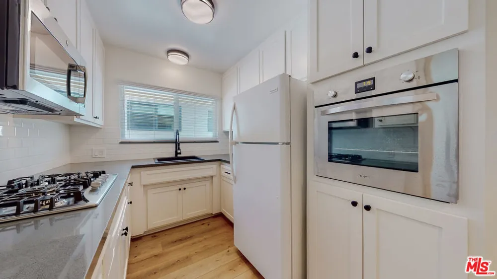 1833 Manning Avenue #7 Los Angeles, CA 90025