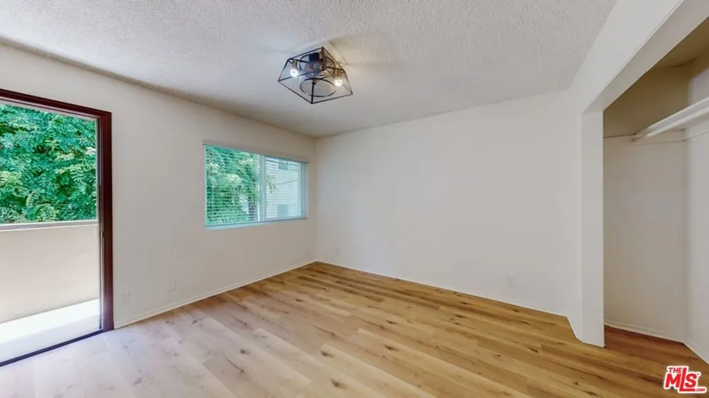 1833 Manning Avenue #7 Los Angeles, CA 90025