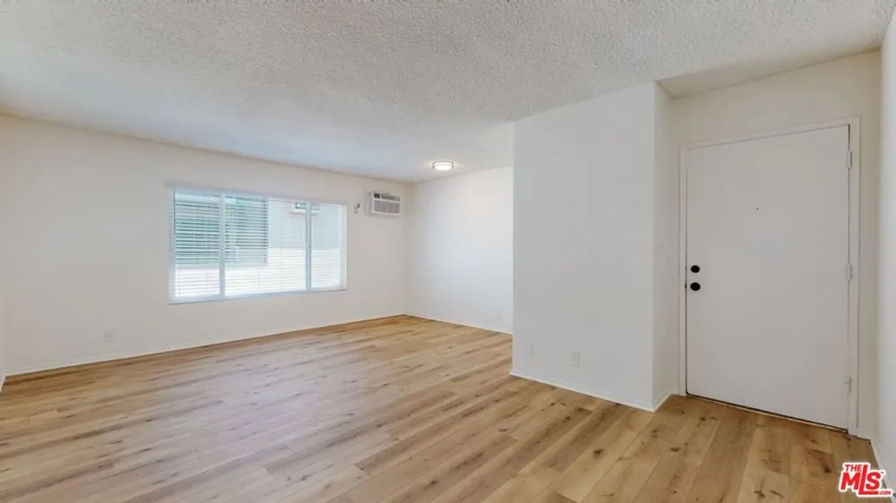1833 Manning Avenue #7 Los Angeles, CA 90025