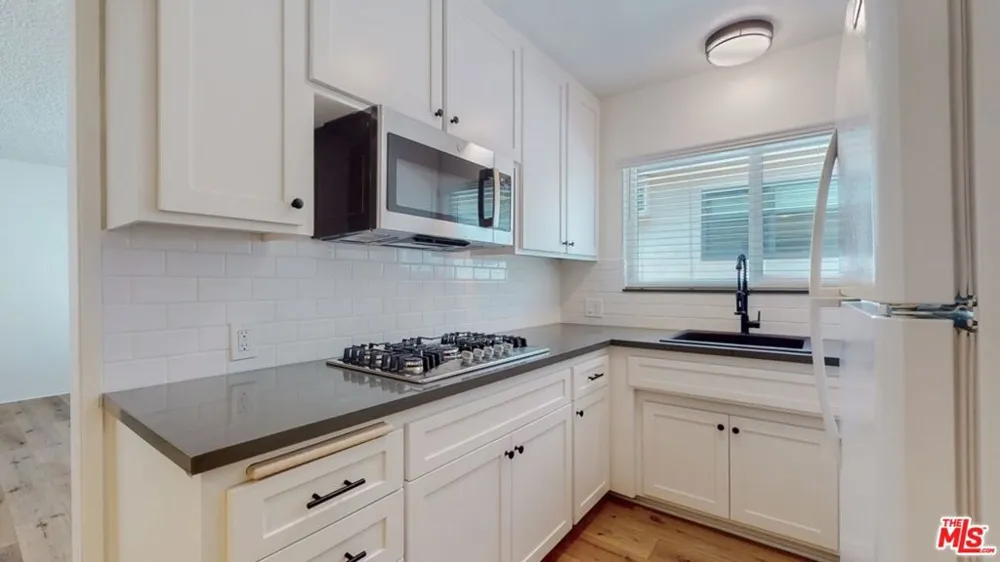 1833 Manning Avenue #7 Los Angeles, CA 90025