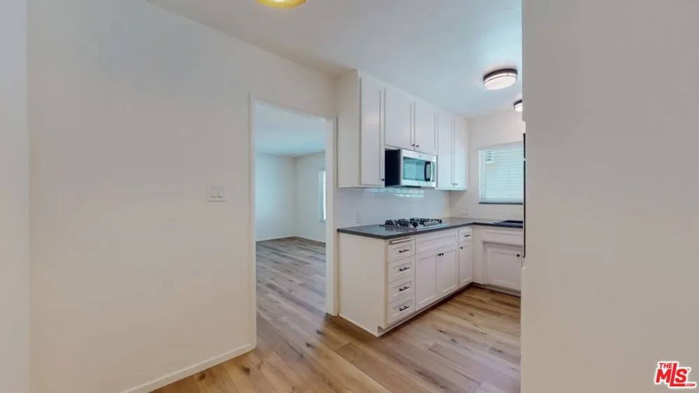 1833 Manning Avenue #7 Los Angeles, CA 90025