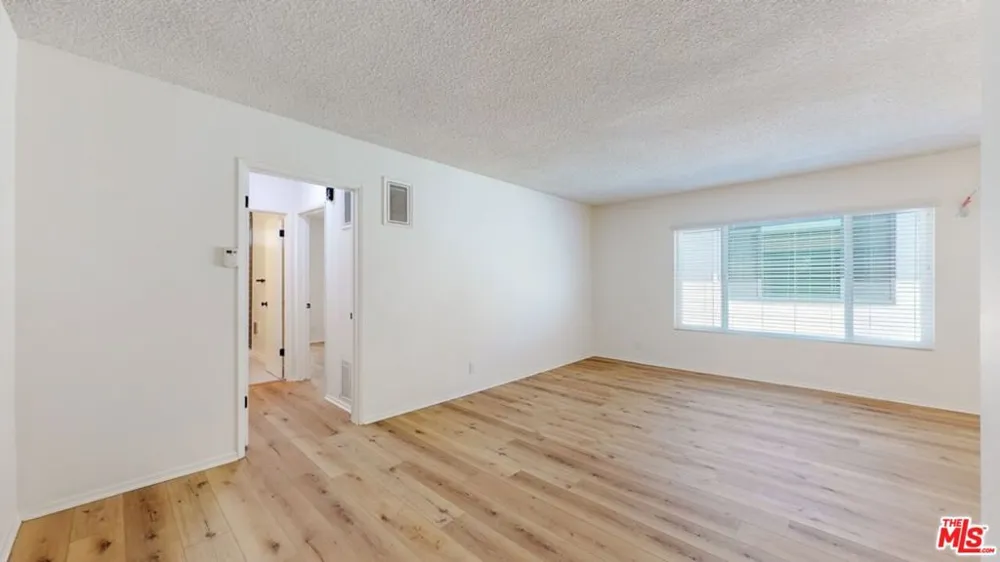 1833 Manning Avenue #7 Los Angeles, CA 90025