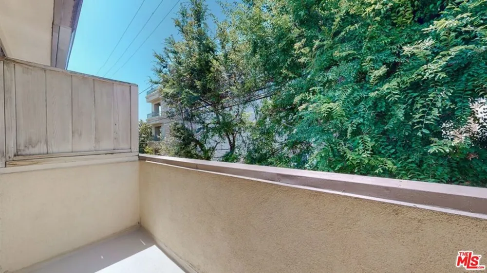 1833 Manning Avenue #7 Los Angeles, CA 90025