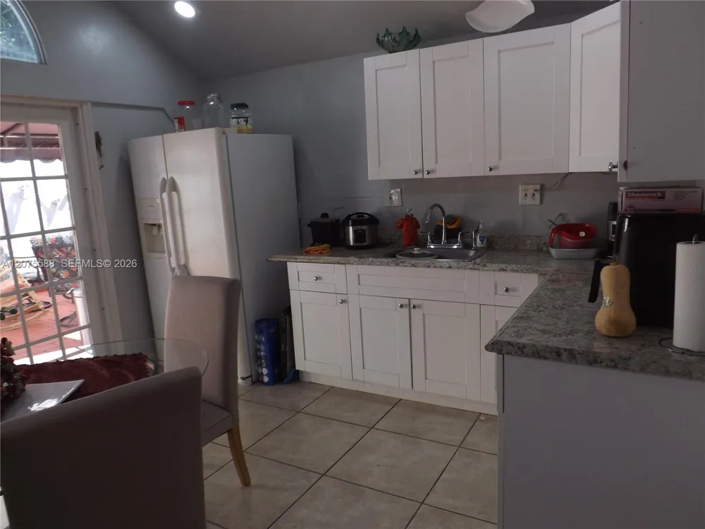 217 W 34th St Hialeah, FL 33012