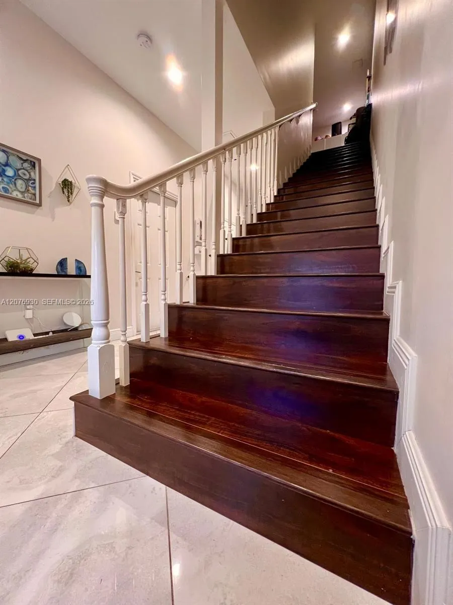 9271 NW 16th St Pembroke Pines, FL 33027