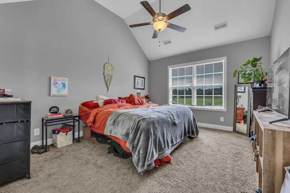 109 SYCAMORE HILL DRIVE Clarksville, TN 37042