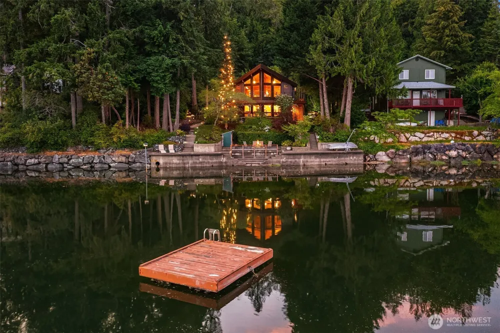 211 E Church Point Drive Shelton, WA 98584