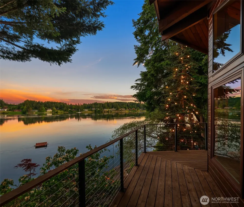 211 E Church Point Drive Shelton, WA 98584