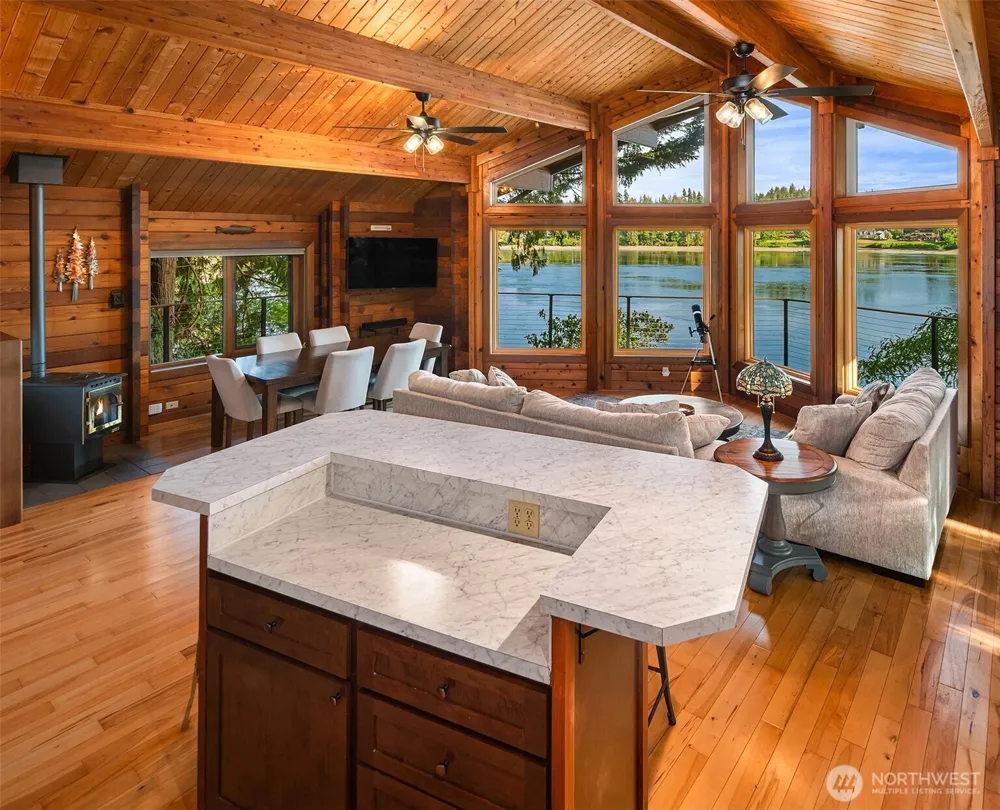 211 E Church Point Drive Shelton, WA 98584