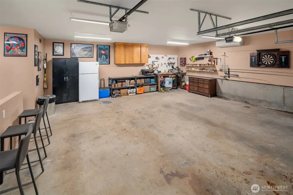211 E Church Point Drive Shelton, WA 98584