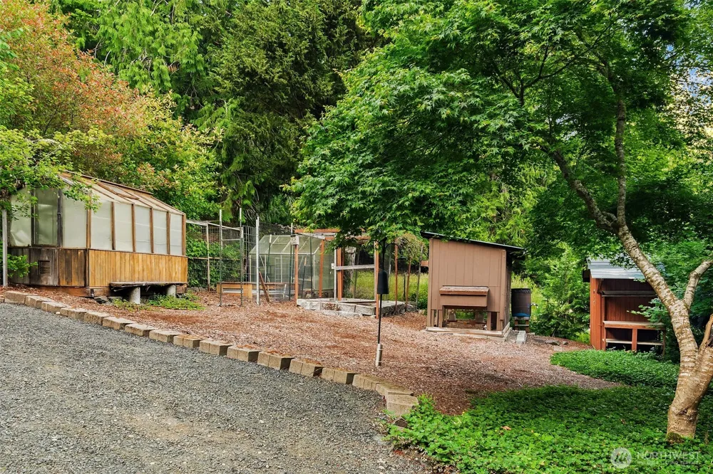211 E Church Point Drive Shelton, WA 98584