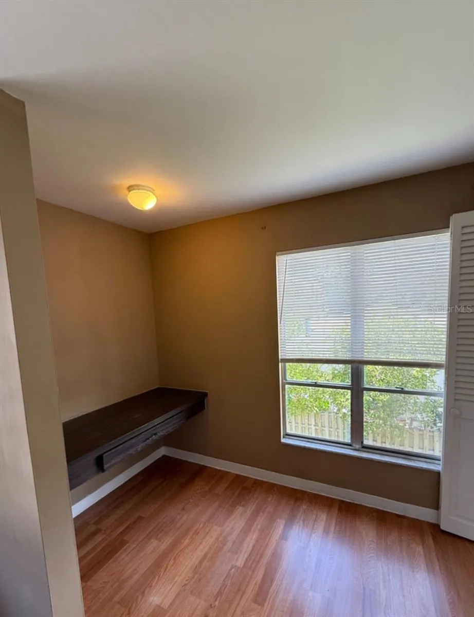 7610 W POWHATAN AVENUE #4 Tampa, FL 33615