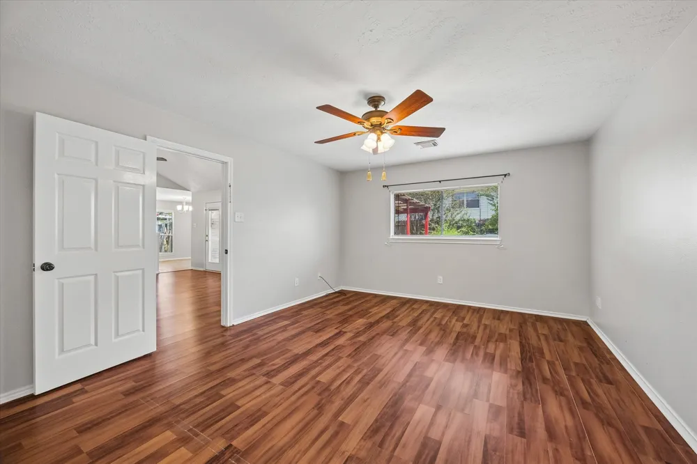 4619 Monaco Lane Pasadena, TX 77505