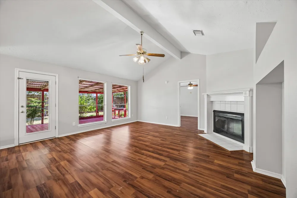 4619 Monaco Lane Pasadena, TX 77505