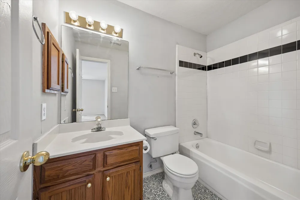 4619 Monaco Lane Pasadena, TX 77505