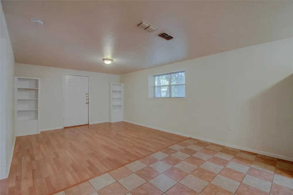 1308 S Pine Street #D Georgetown, TX 78626