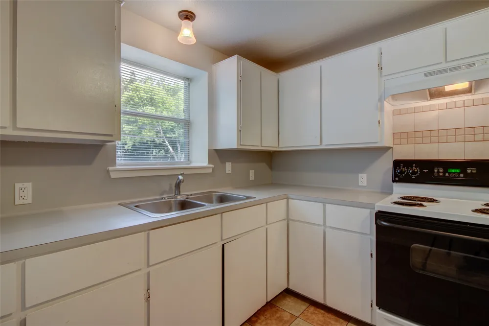 1308 S Pine Street #D Georgetown, TX 78626
