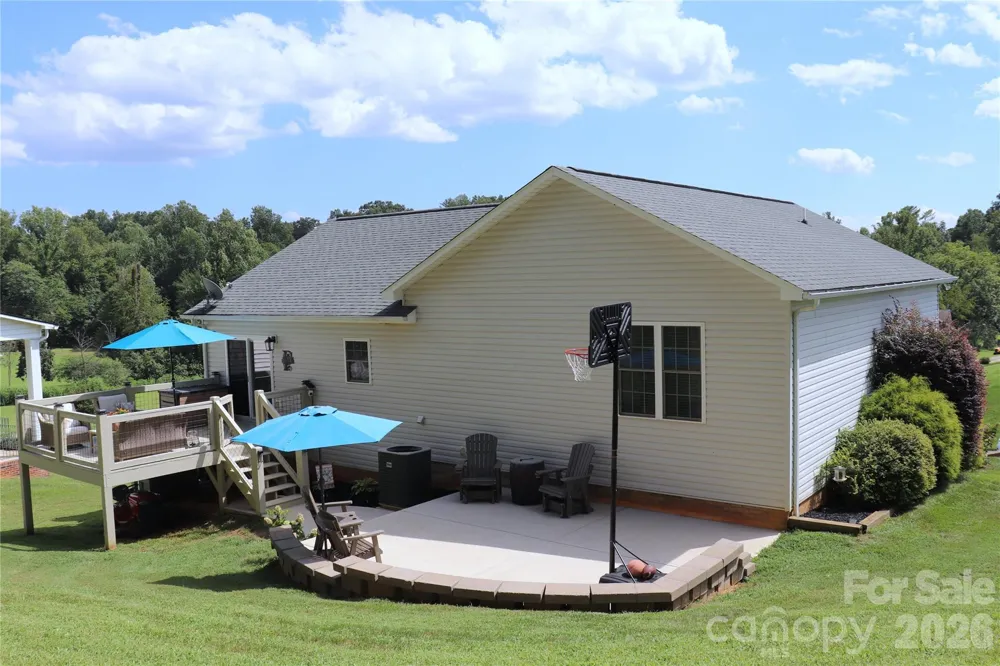 2135 Olde Farm Road SE Hudson, NC 28638