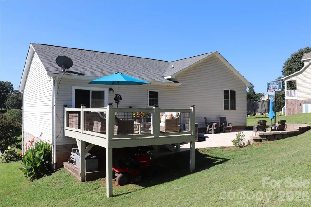 2135 Olde Farm Road SE Hudson, NC 28638
