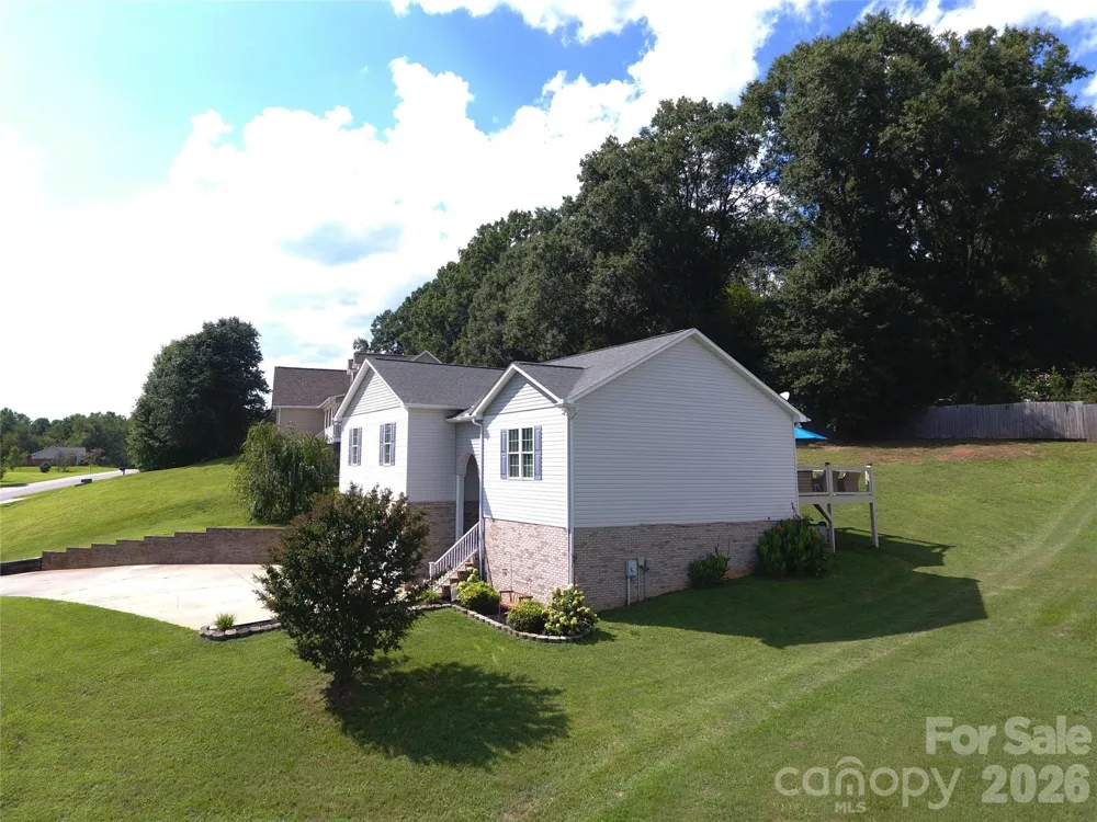 2135 Olde Farm Road SE Hudson, NC 28638