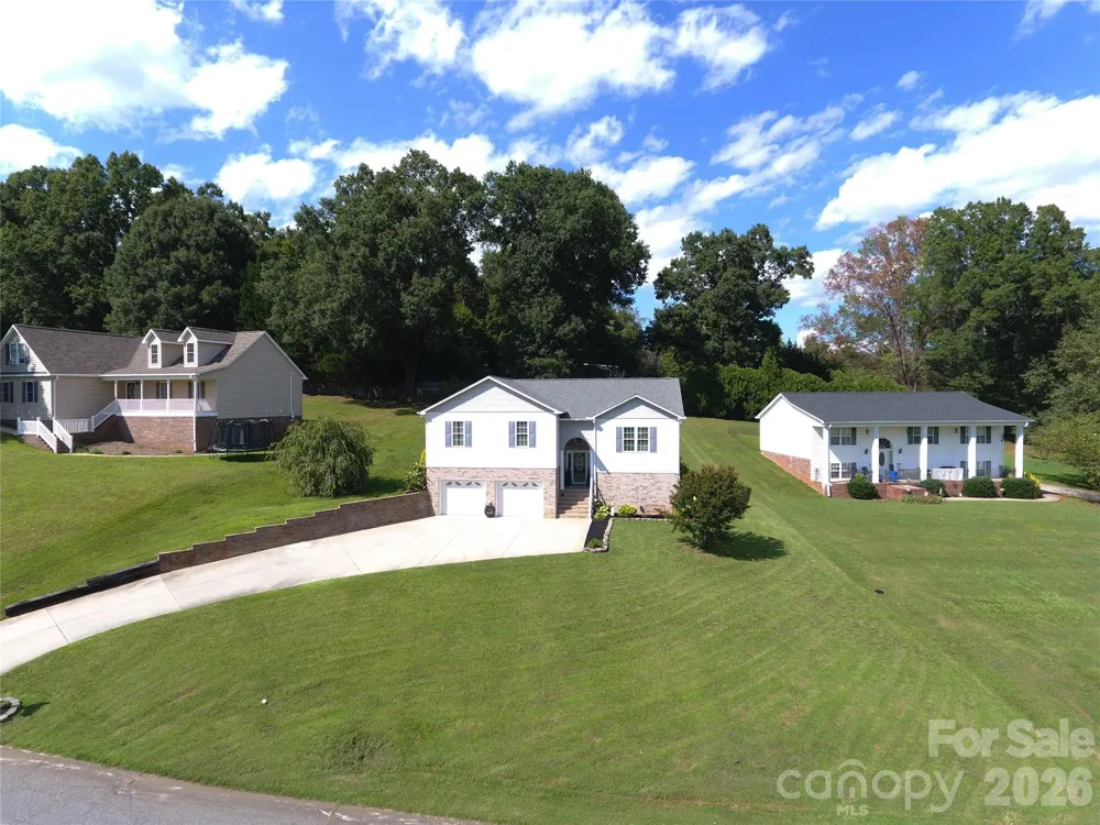 2135 Olde Farm Road SE Hudson, NC 28638