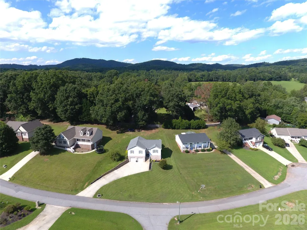2135 Olde Farm Road SE Hudson, NC 28638