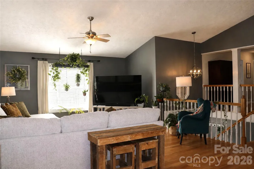 2135 Olde Farm Road SE Hudson, NC 28638