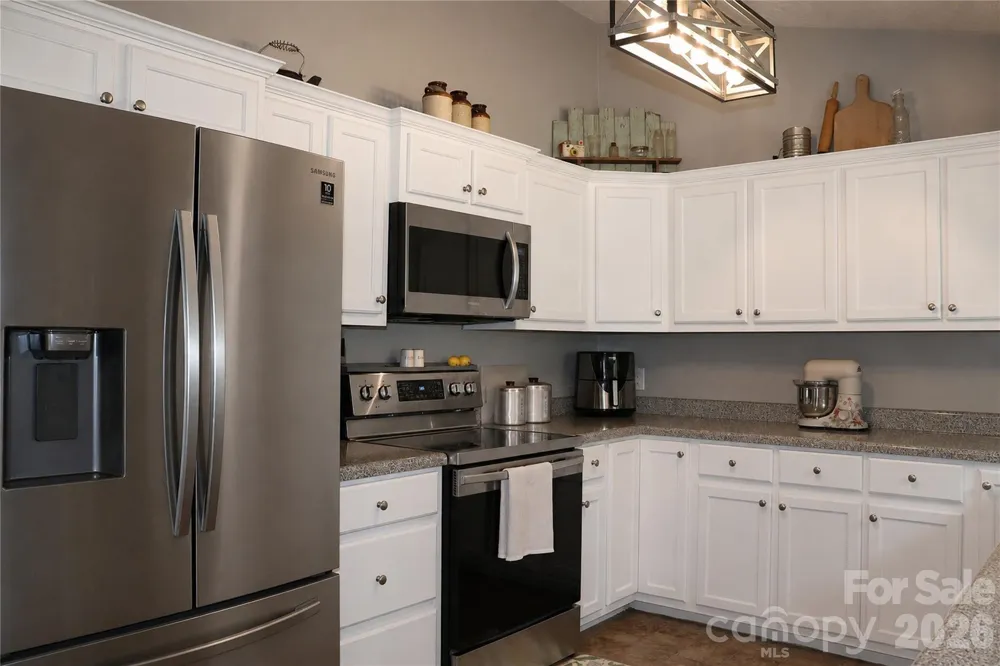 2135 Olde Farm Road SE Hudson, NC 28638